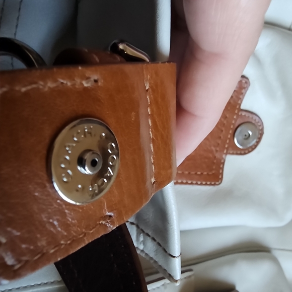 COA Coach Classic Soho White/Brown Leather Double Pocket Carry All Handbag - Picture 11 of 16